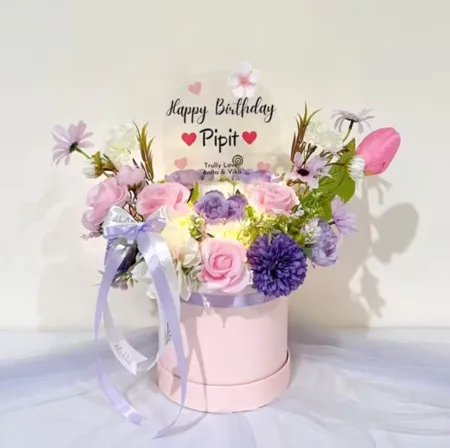 Bloom Box Akrilik Ucapan Ulang Tahun Pulang Pisau